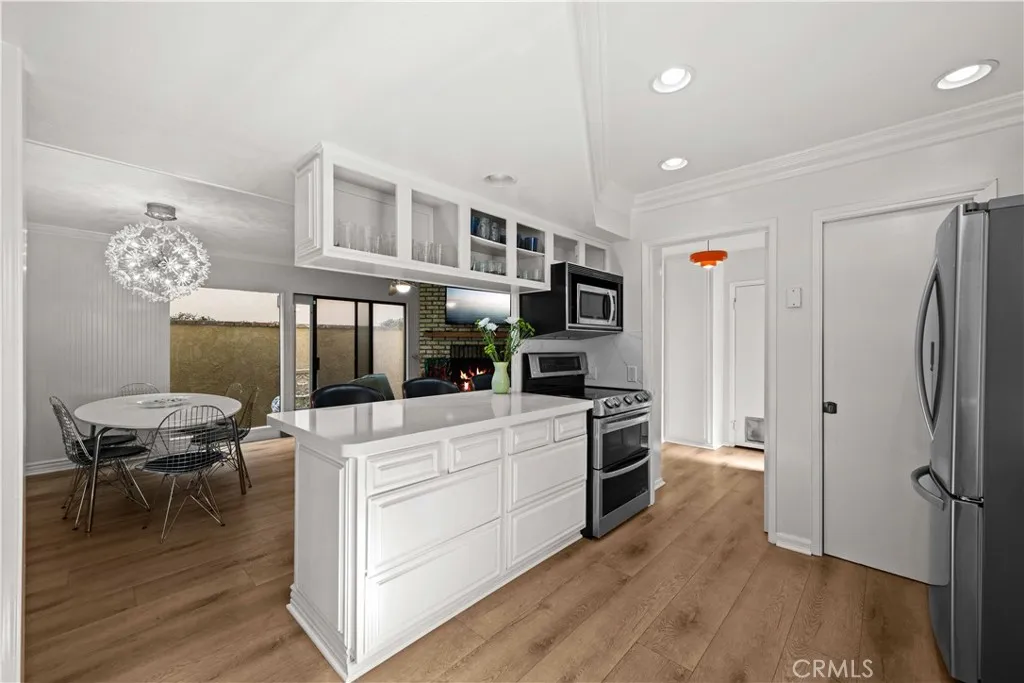 86 Via Di Roma Walk, Long Beach, California 90803 home-pic-19