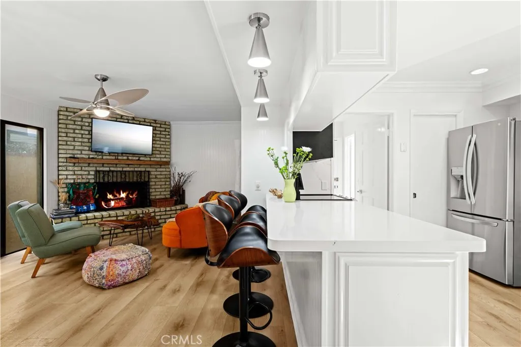86 Via Di Roma Walk, Long Beach, California 90803 home-pic-16