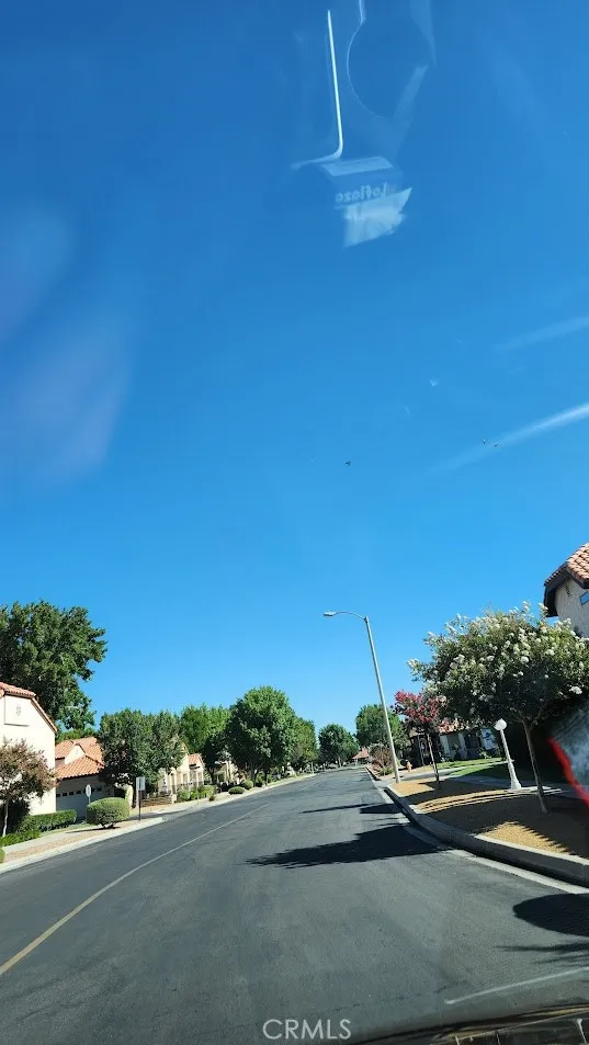 19229 Palo Verde Drive, Apple Valley, California 92308 home-pic-4
