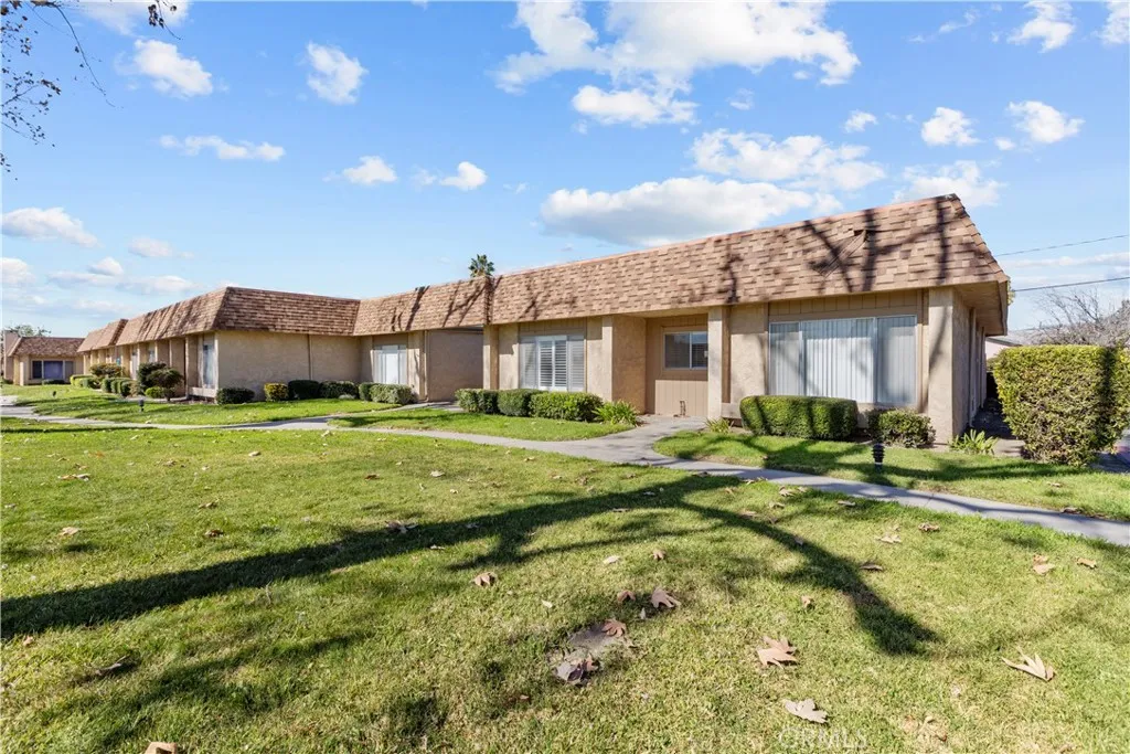 616 S Santa Fe, Hemet, California 92543 home-pic-2