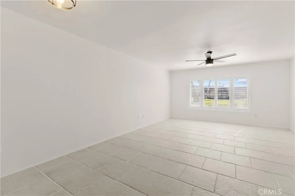 616 S Santa Fe, Hemet, California 92543 home-pic-9