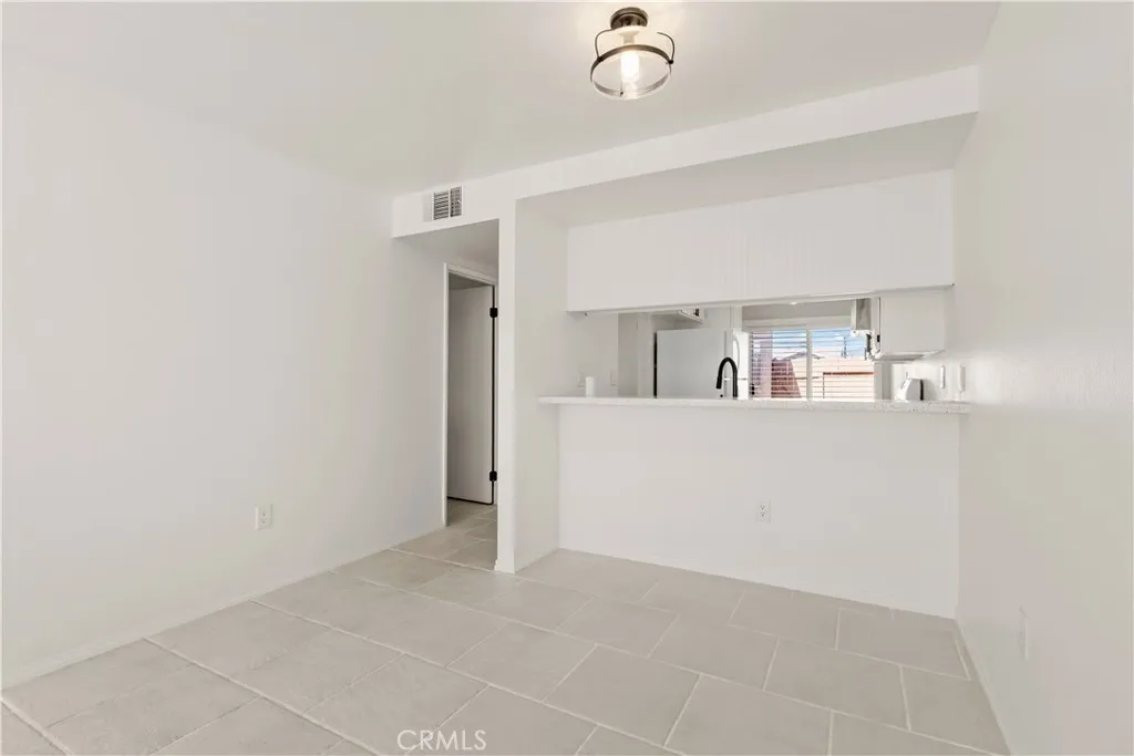 616 S Santa Fe, Hemet, California 92543 home-pic-11