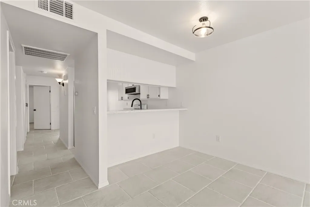 616 S Santa Fe, Hemet, California 92543 home-pic-12