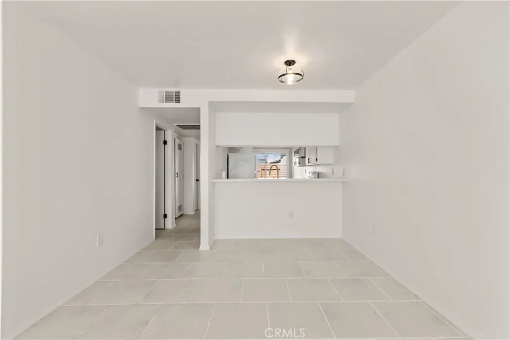 616 S Santa Fe, Hemet, California 92543 home-pic-10