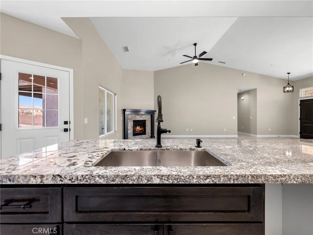 16465 Koda Road, Apple Valley, California 92307 home-pic-19