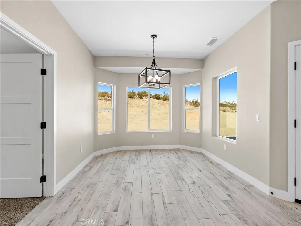 16465 Koda Road, Apple Valley, California 92307 home-pic-21