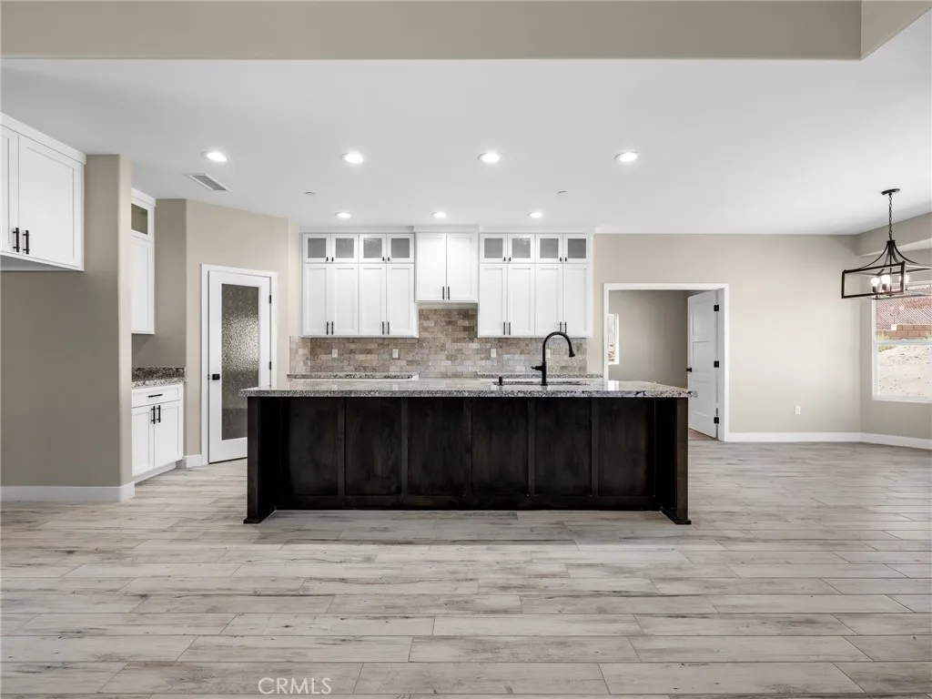 16465 Koda Road, Apple Valley, California 92307 home-pic-17