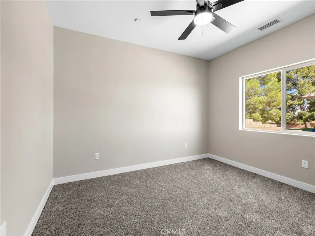 16465 Koda Road, Apple Valley, California 92307 home-pic-33