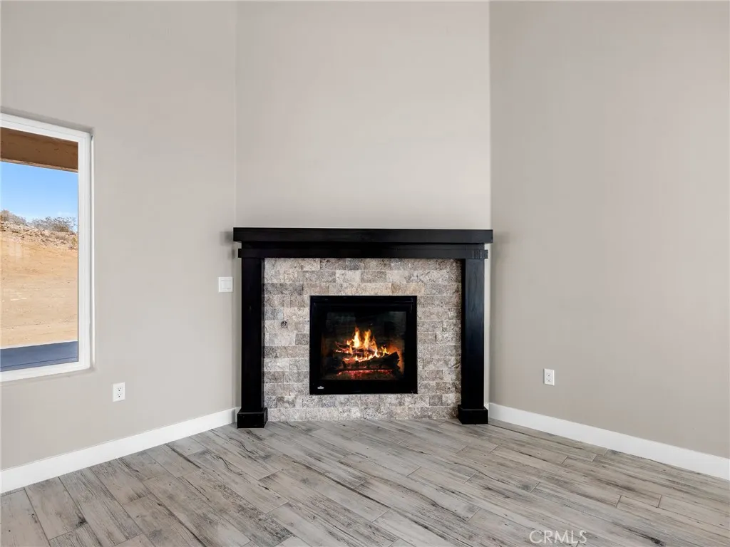 16465 Koda Road, Apple Valley, California 92307 home-pic-15