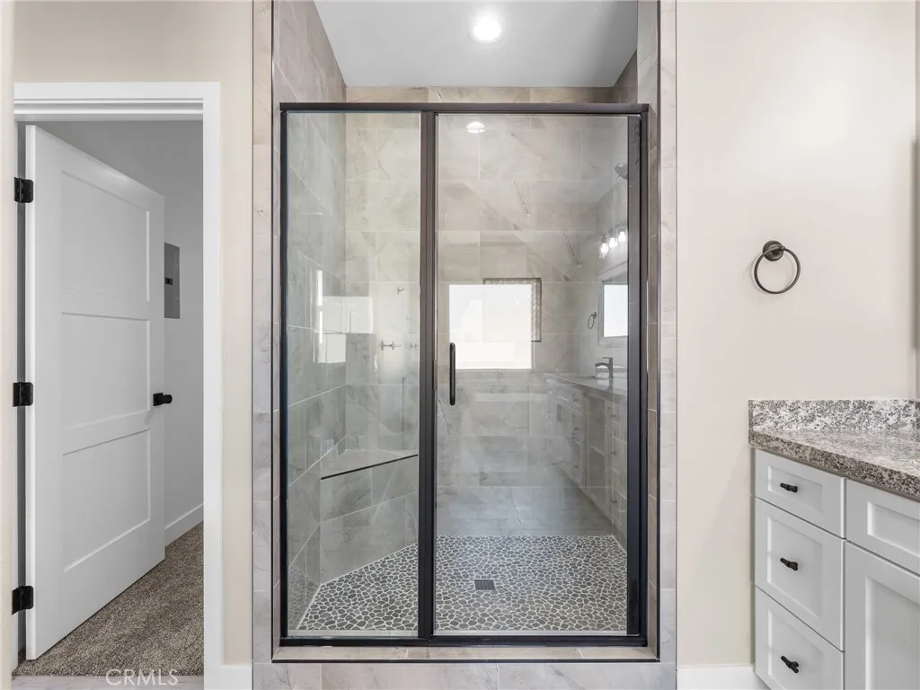 16465 Koda Road, Apple Valley, California 92307 home-pic-40