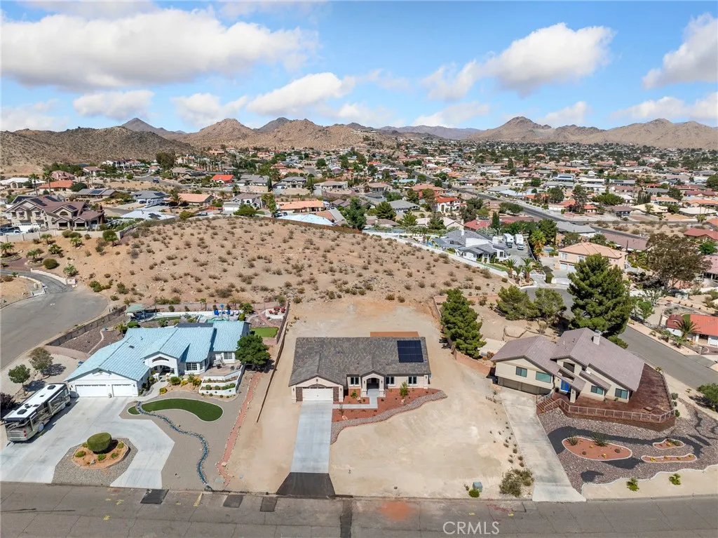 16465 Koda Road, Apple Valley, California 92307 home-pic-2