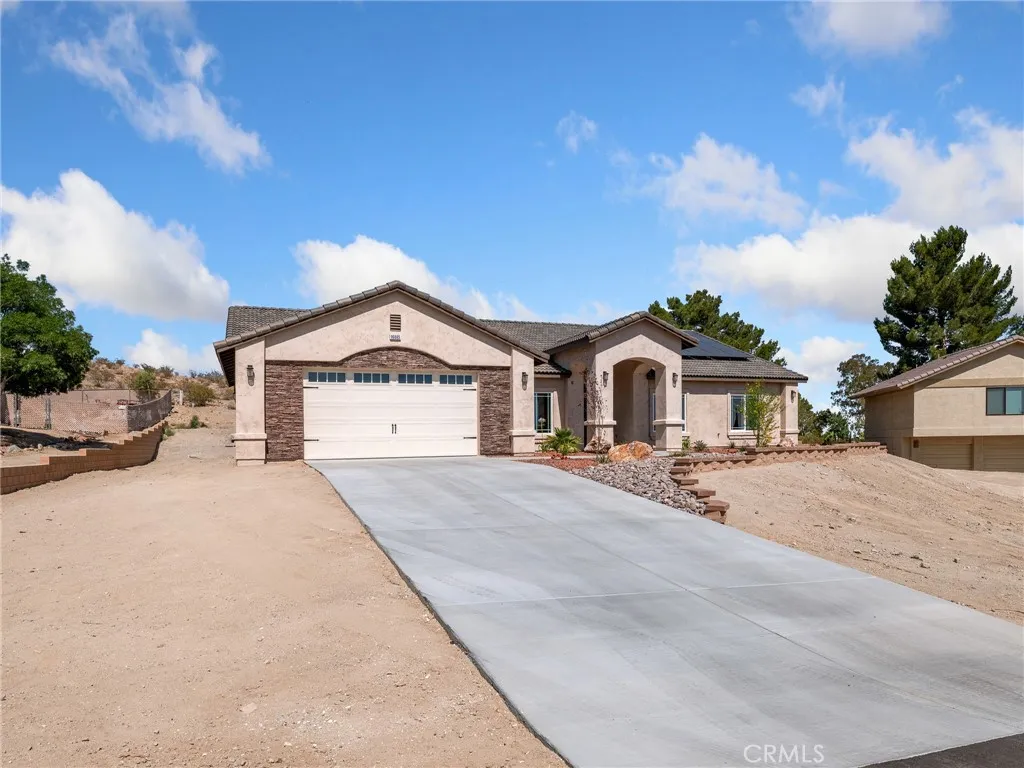 16465 Koda Road, Apple Valley, California 92307 home-pic-7