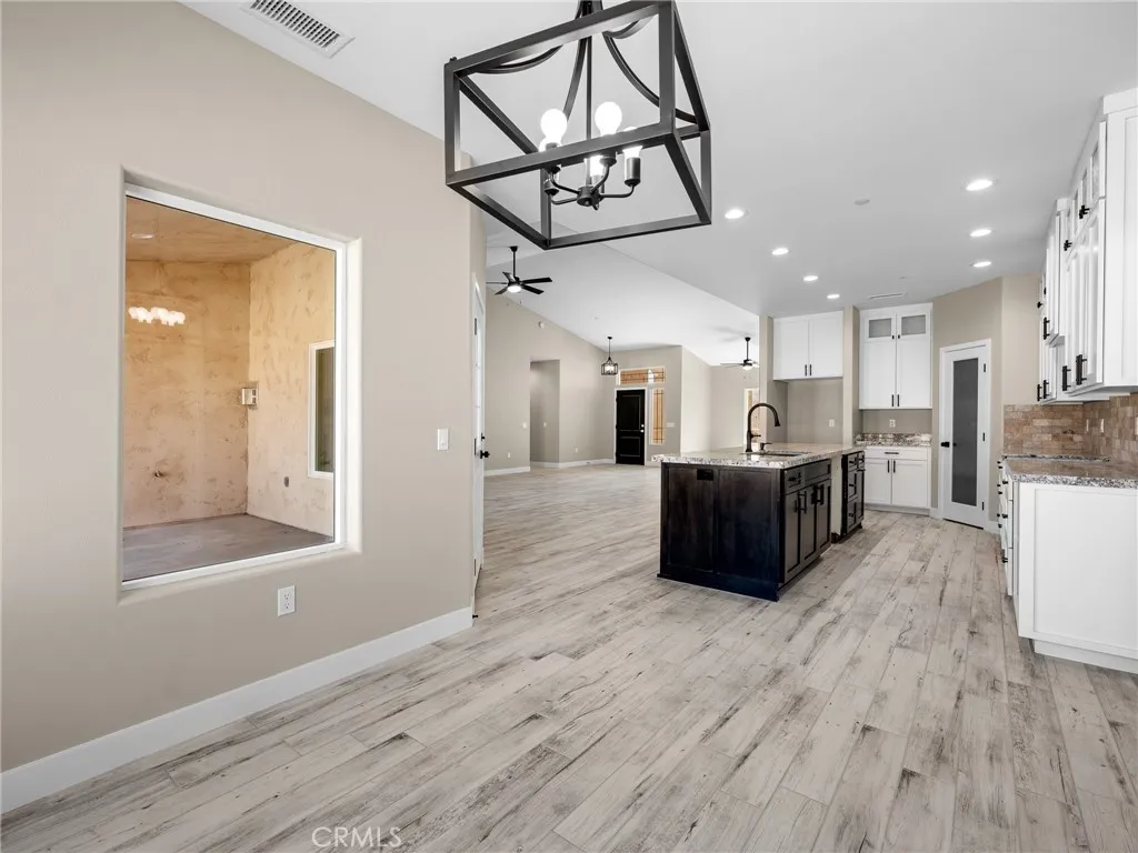 16465 Koda Road, Apple Valley, California 92307 home-pic-22