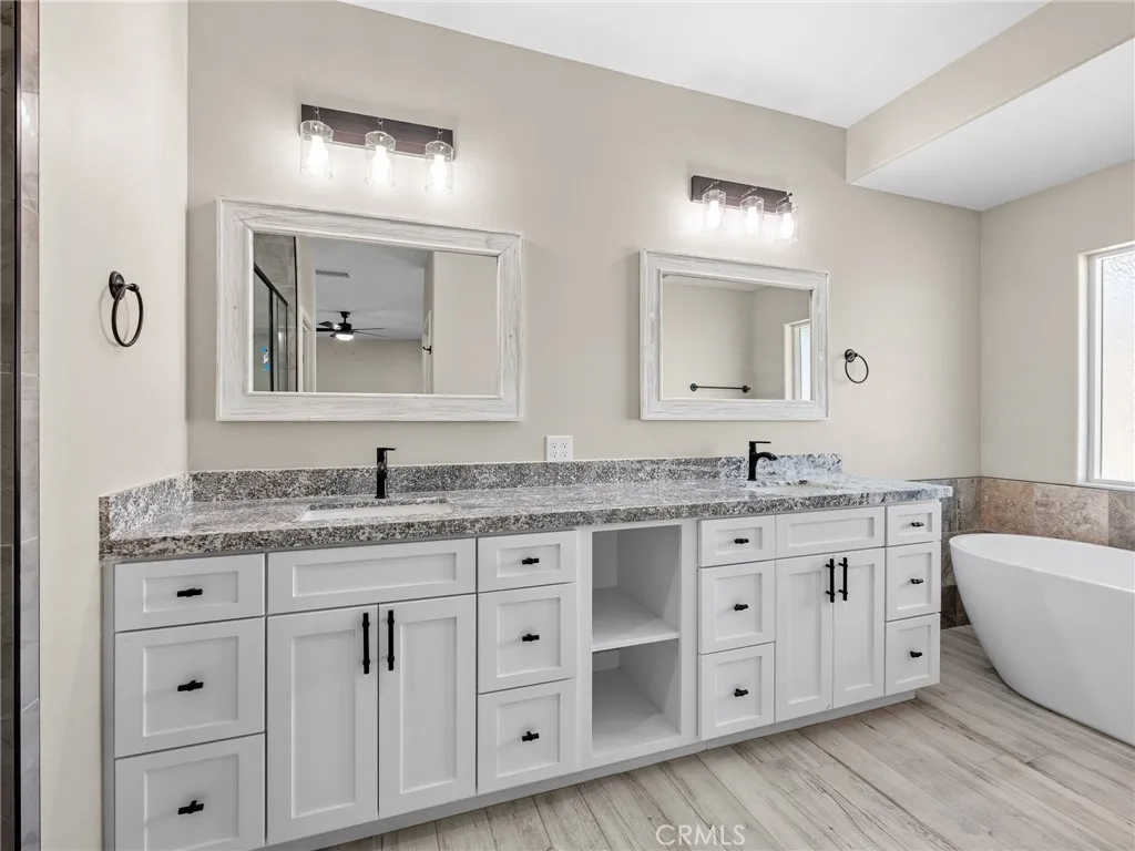 16465 Koda Road, Apple Valley, California 92307 home-pic-39