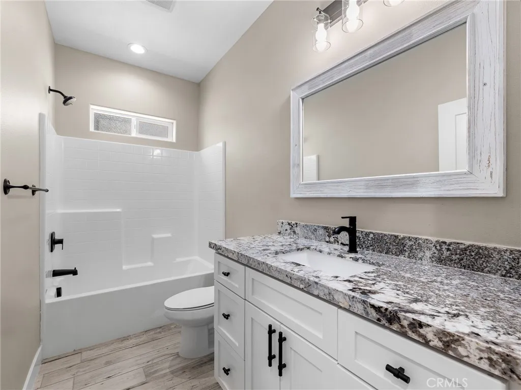 16465 Koda Road, Apple Valley, California 92307 home-pic-25
