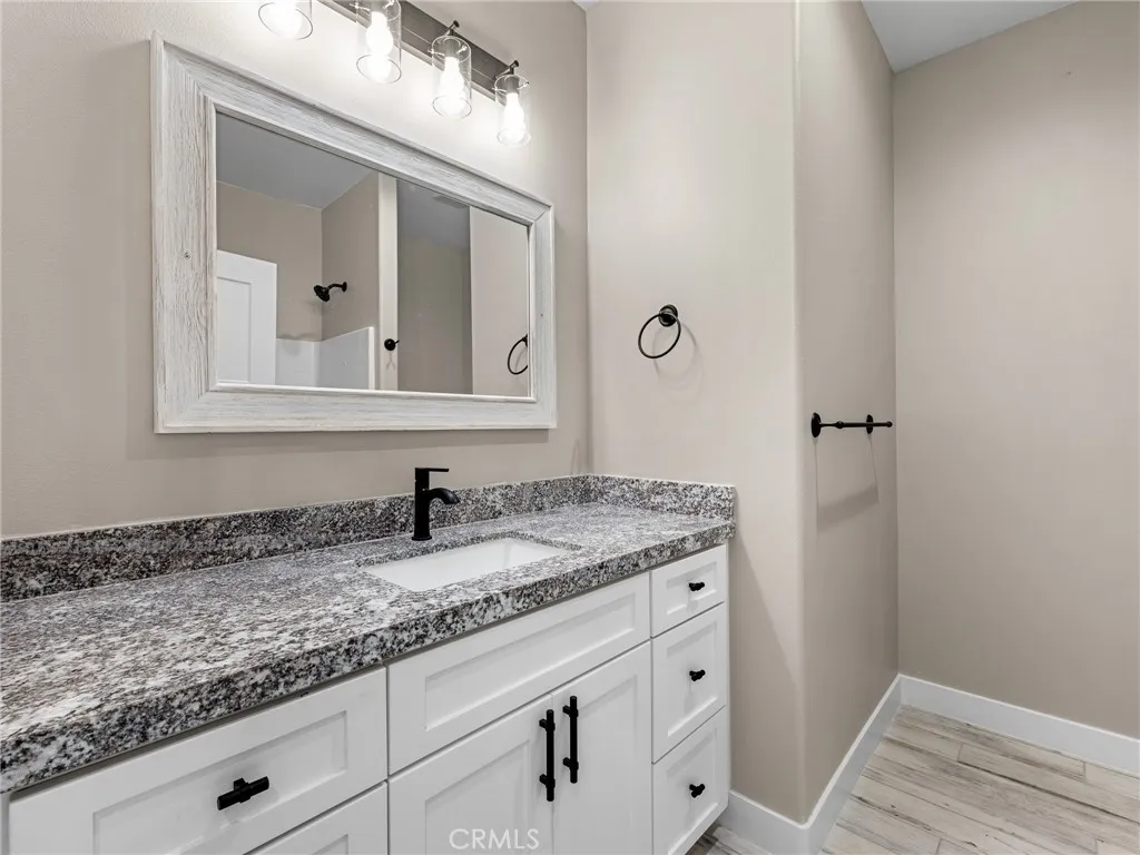 16465 Koda Road, Apple Valley, California 92307 home-pic-35