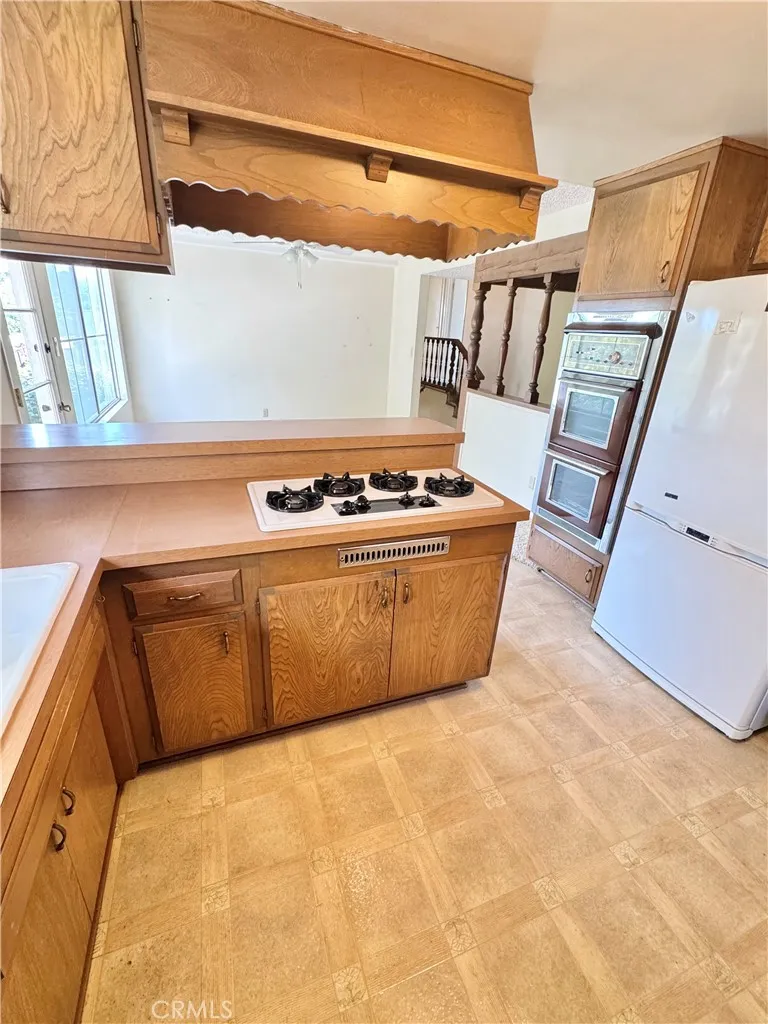 1110 Sturbridge, La Habra, California 90631 home-pic-2