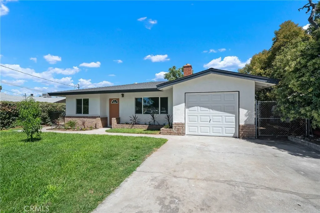 27328 Norwood Street, Highland, California 92346 home-pic-1