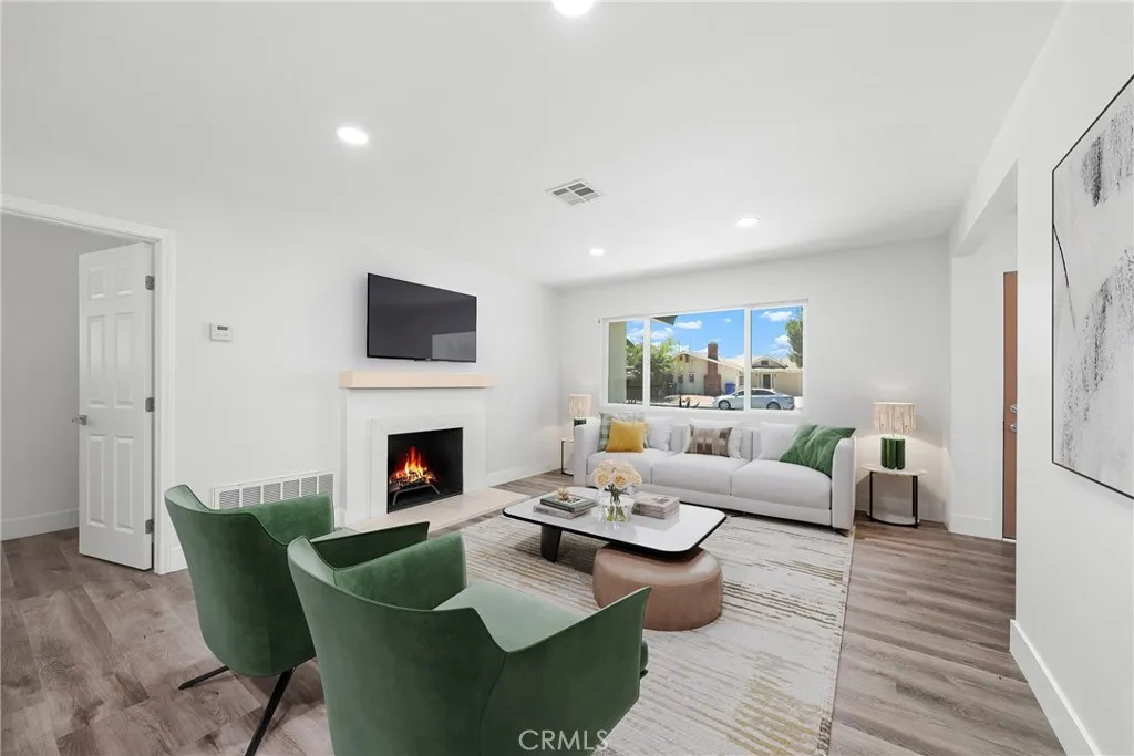 27328 Norwood Street, Highland, California 92346 home-pic-2