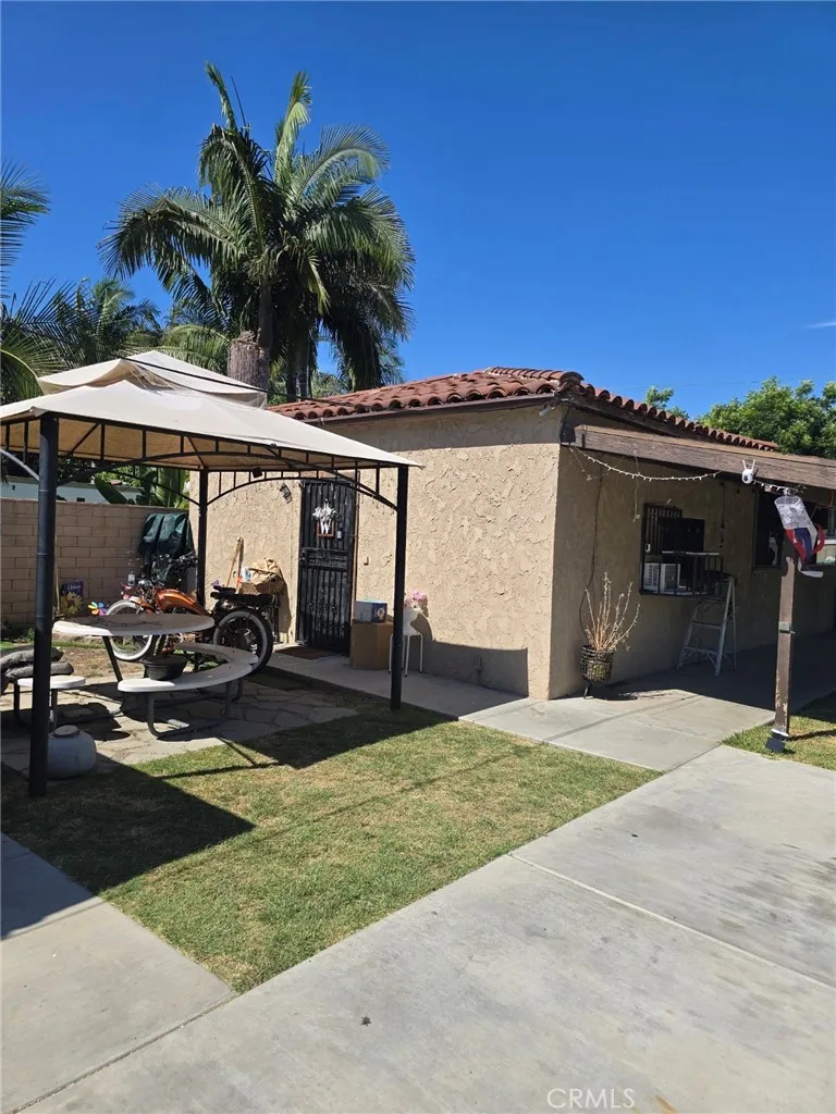 4018 Amistad Avenue, Pico Rivera, California 90660 home-pic-4