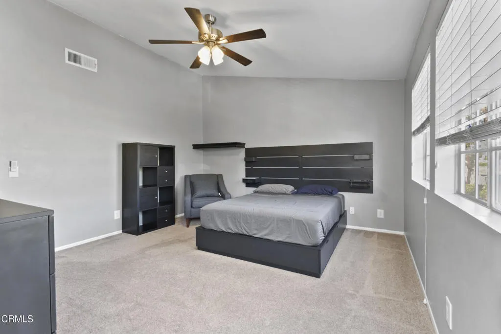2012 Blackberry Circle, Oxnard, California 93036 home-pic-10