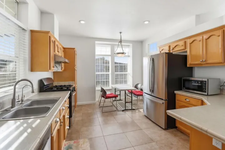 1220 Tasman Drive, Sunnyvale, California 94089