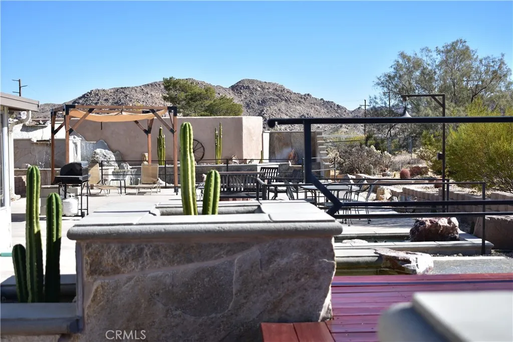 61611 Alta Loma Drive, Joshua Tree, California 92252 home-pic-12