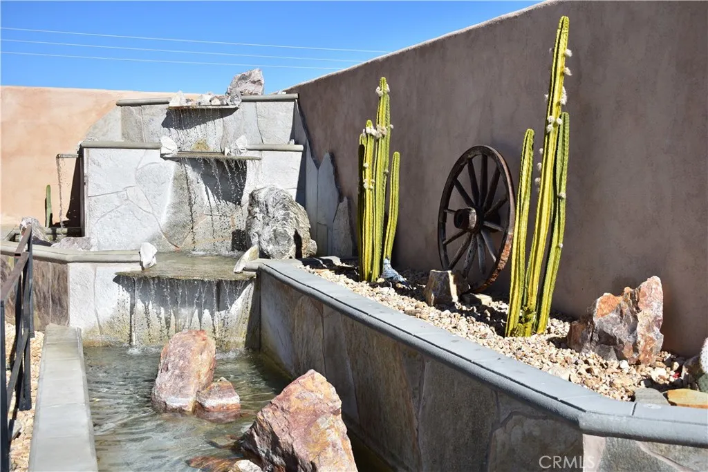 61611 Alta Loma Drive, Joshua Tree, California 92252 home-pic-6