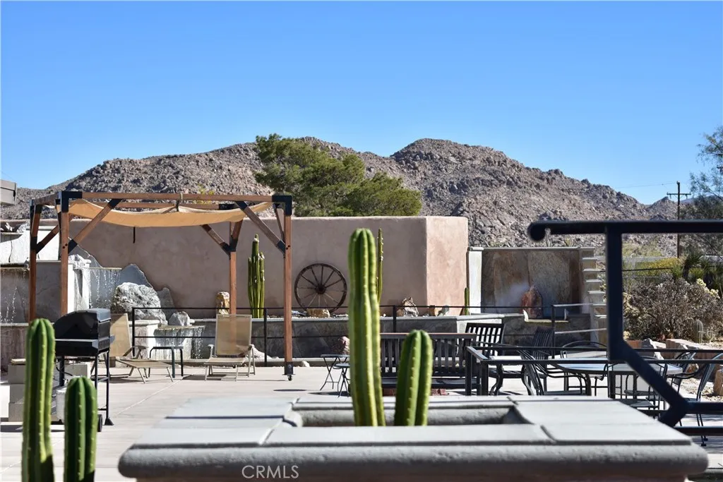 61611 Alta Loma Drive, Joshua Tree, California 92252 home-pic-13