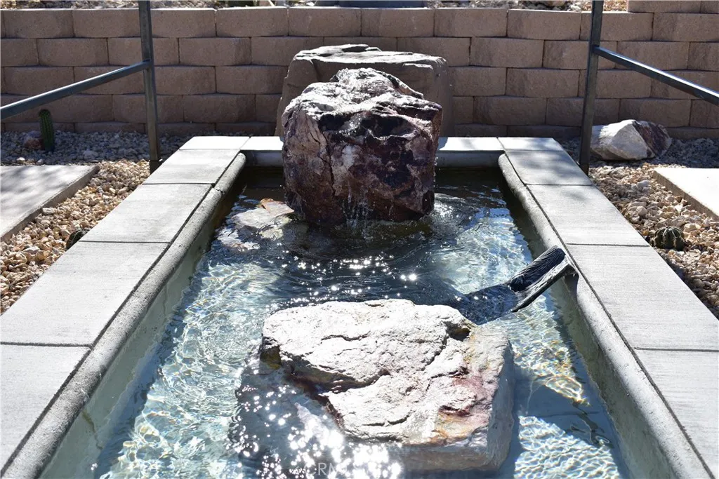 61611 Alta Loma Drive, Joshua Tree, California 92252 home-pic-18