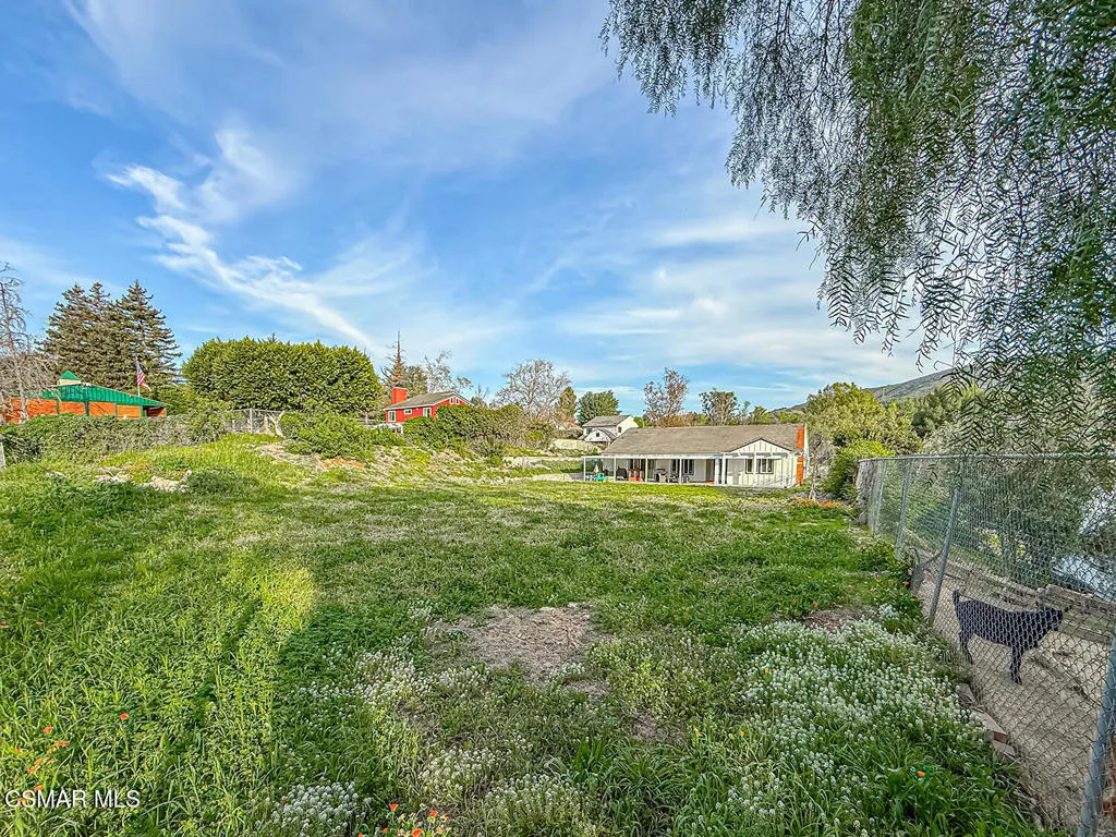 221 Hazelridge Court, Simi Valley, California 93065 home-pic-45