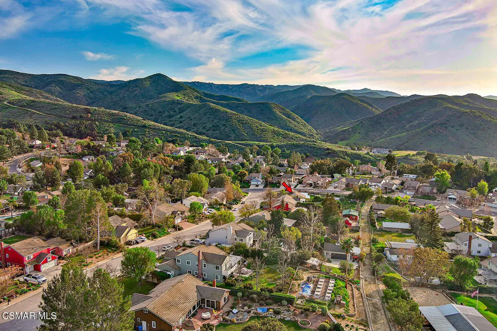 221 Hazelridge Court, Simi Valley, California 93065 home-pic-47