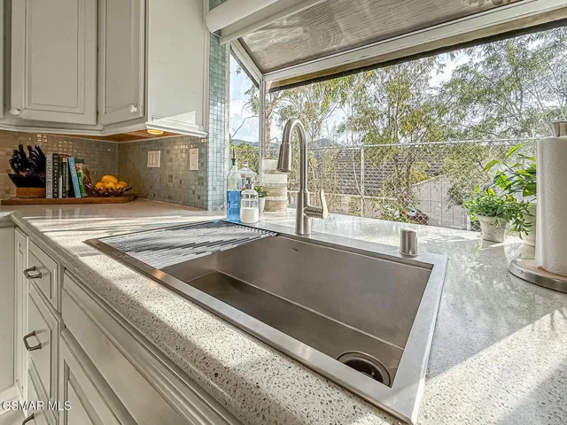 cFamily and Kitchen7