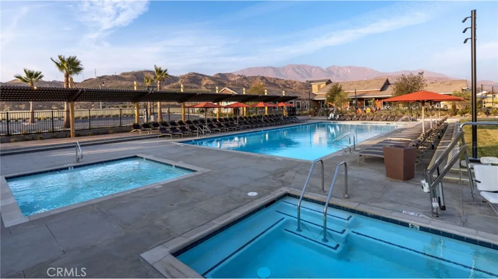 561 Eureka Drive, Santa Paula, California 93060 home-pic-3