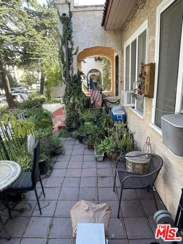 433 N Norton Avenue, Los Angeles, California 90004