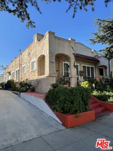 433 N Norton Avenue, Los Angeles, California 90004