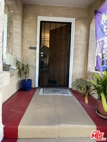 433 N Norton Avenue, Los Angeles, California 90004