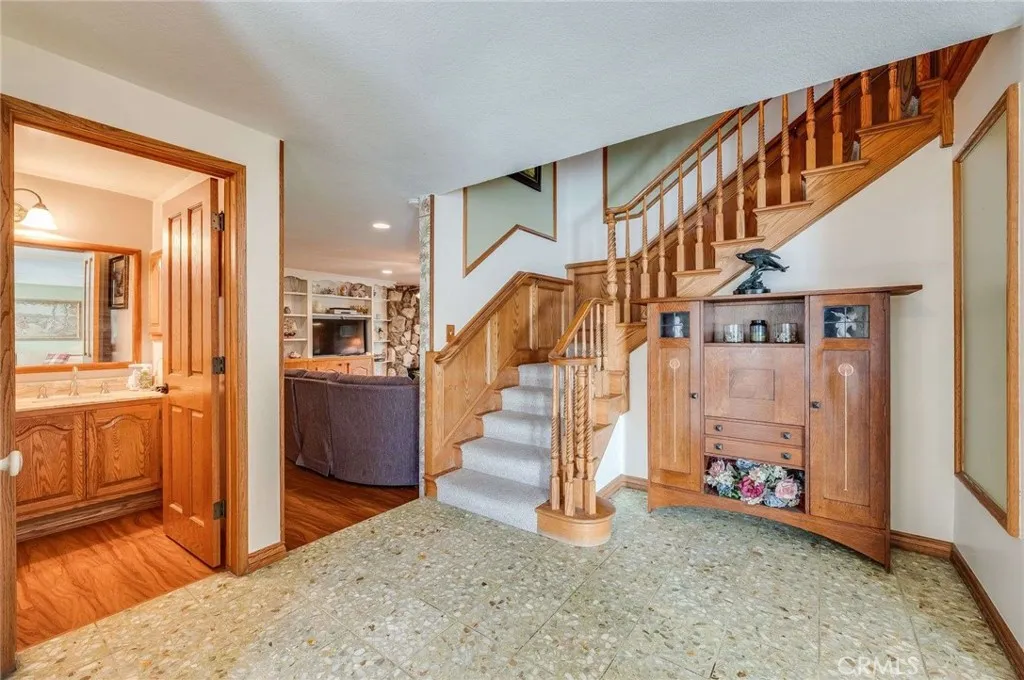 11254 Jamaica, Cypress, California 90630 home-pic-3