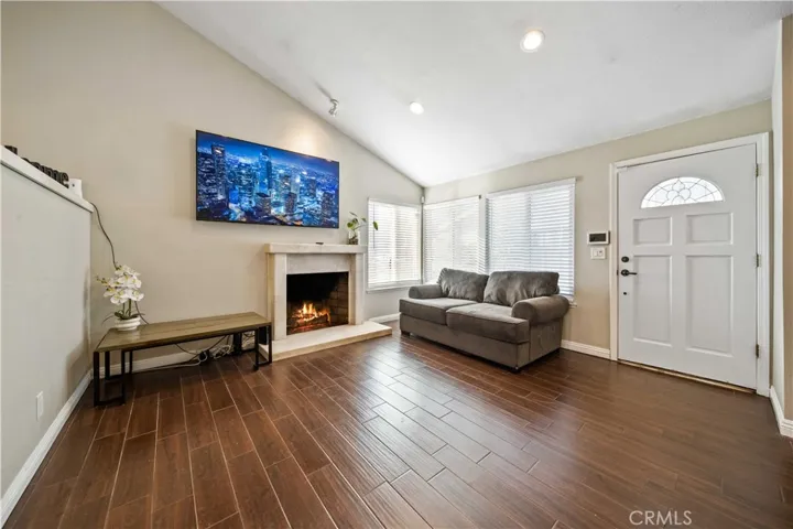 25870 Blanca Way, Valencia, California 91355