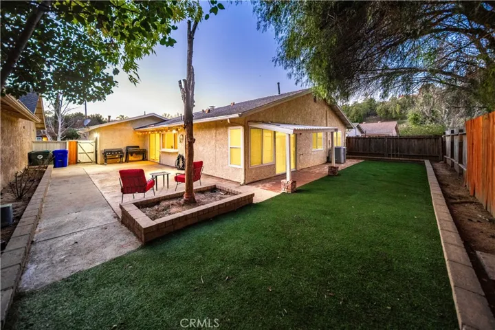 25870 Blanca Way, Valencia, California 91355