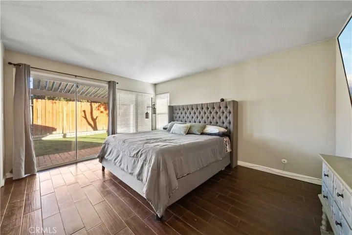 25870 Blanca Way, Valencia, California 91355
