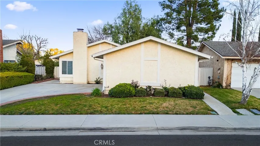 25870 Blanca Way, Valencia, California 91355