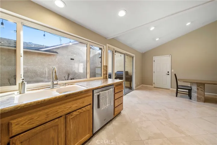 25870 Blanca Way, Valencia, California 91355