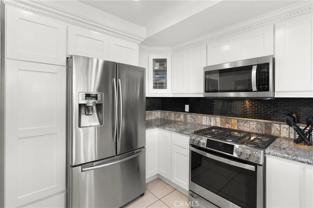 24231 Sparrow, Lake Forest, California 92630 home-pic-16