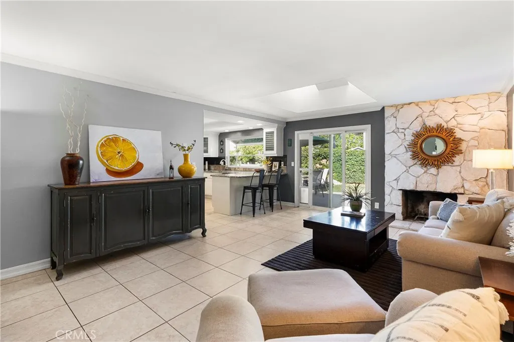 24231 Sparrow, Lake Forest, California 92630 home-pic-12