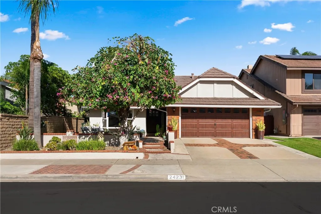 24231 Sparrow, Lake Forest, California 92630 home-pic-1