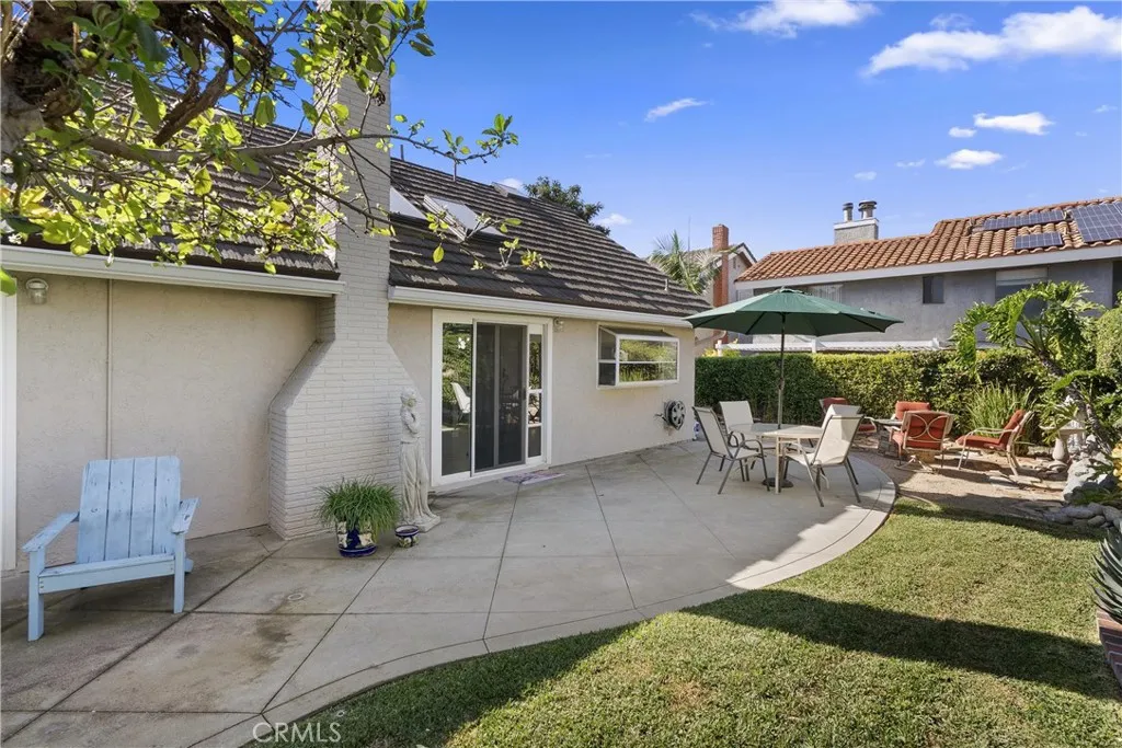 24231 Sparrow, Lake Forest, California 92630 home-pic-24