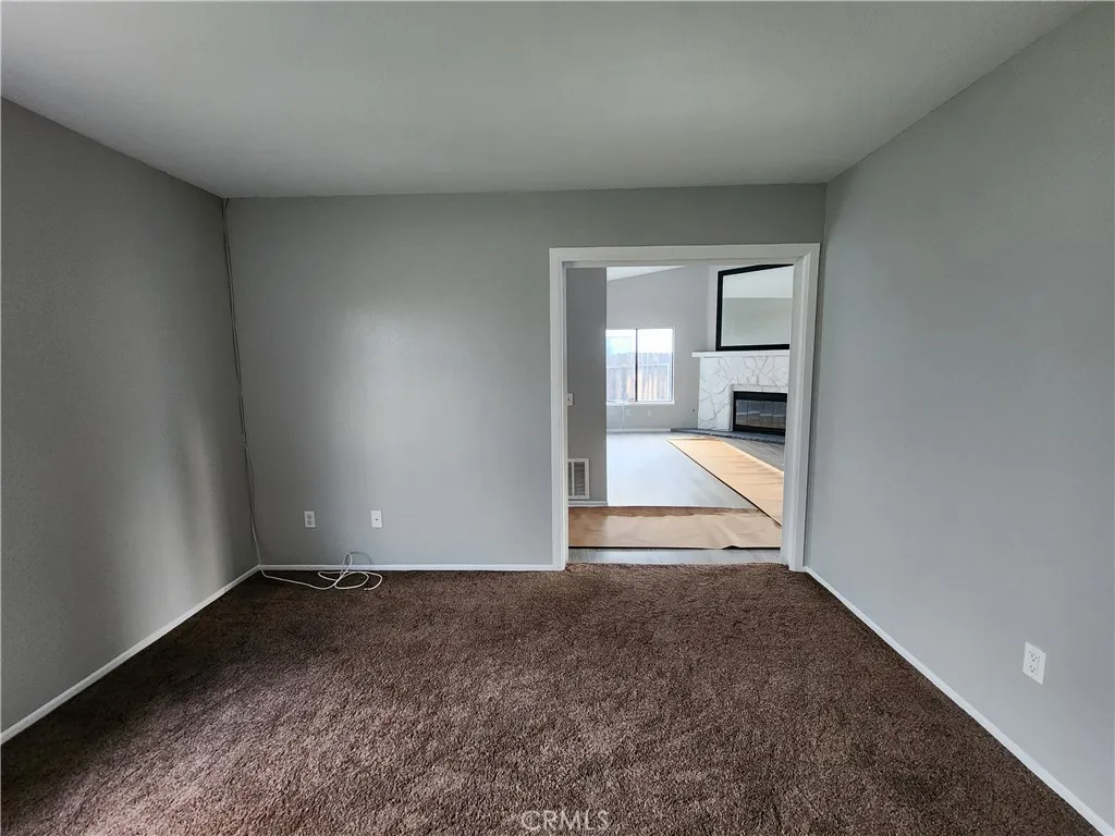26068 Snow Creek Drive, Menifee, California 92586 home-pic-17