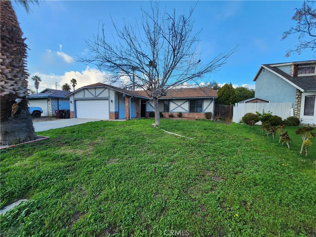 26068 Snow Creek Drive, Menifee, California 92586 home-pic-1