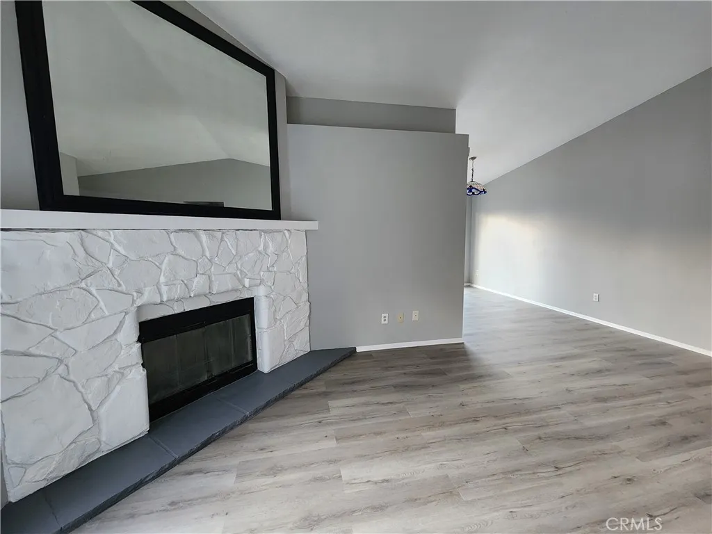26068 Snow Creek Drive, Menifee, California 92586 home-pic-3